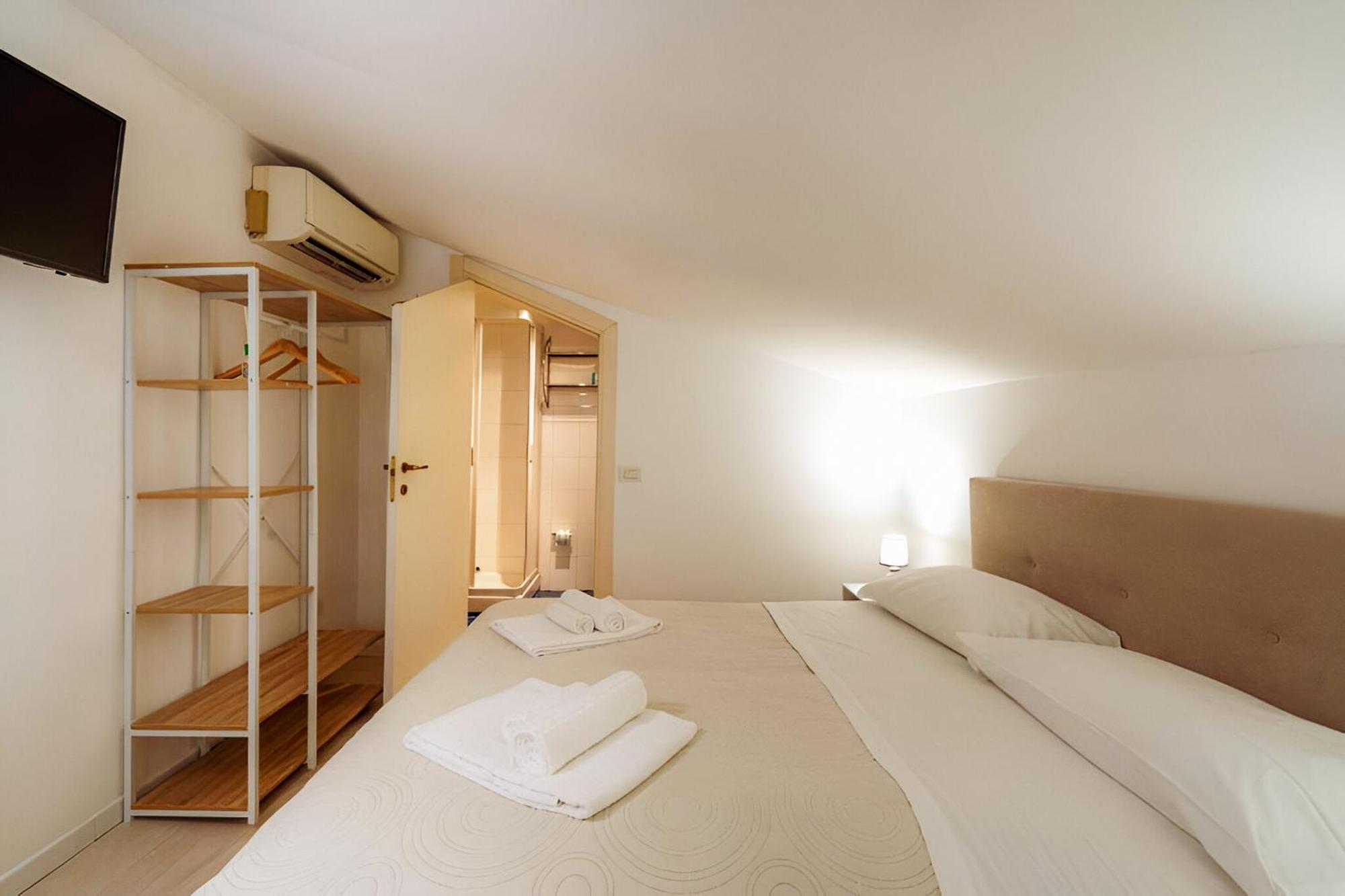 Hotiday Room Collection - Ortigia Opera Syracuse Exterior photo